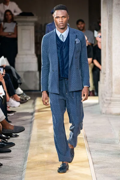 Look 31